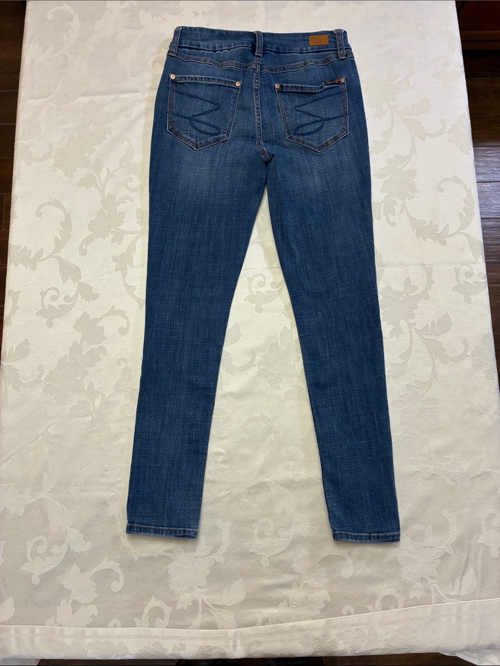 Women’s Seven7 Distressed USA Flag & Red Lace Patched Jeans, High Rise, Size 4 - Picture 7 of 16